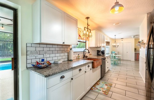 Sebastian Highlands House | 🍹🌞 Coastal Getaway! Heated Pool, Private Patio, Fenced Yard, 5 miles to Beach!