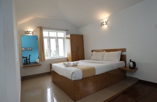 West Mere Hotel | Coastal Grand Space4 Resorts