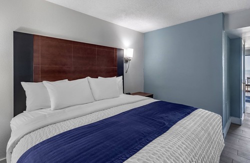 Northeast Virginia Beach Hotel | Coastal Hotel and Suites Virginia Beach Oceanfront