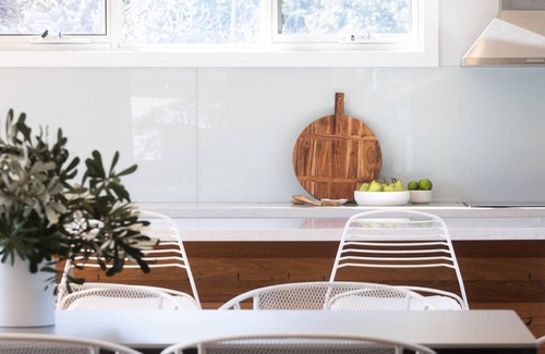 Narrawallee House | Coastal, Pet-Friendly Luxe