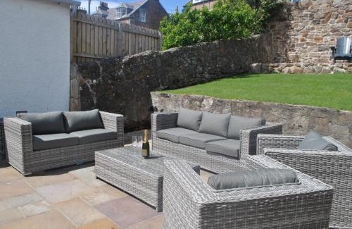 Anstruther House | Coastal Rest- superb East Neuk townhouse