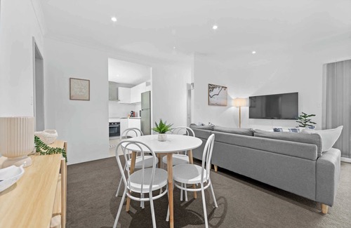 Secret Harbour Apartment | Coastal Serenity at Secret Harbour!