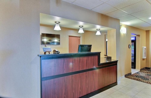 Beulah Hotel | Cobblestone Hotel & Suites - Beulah