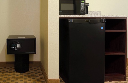 Cambridge Hotel | Cobblestone Inn & Suites - Cambridge