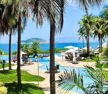 Camboinhas Apartment | Cobertura PÉ NA AREIA com Deslumbrante Vista Panorâmica