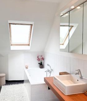 Mellet Apartment | COCO a unique quiet home with private parking