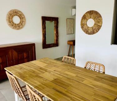 Nettle Bay Apartment | Coco Beach 2 bedrooms beachfront