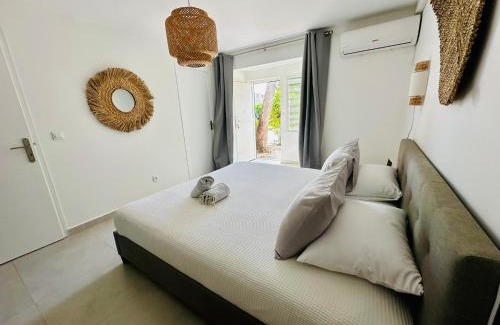 Nettle Bay Apartment | Coco Beach 2 bedrooms beachfront