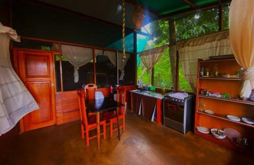 Puerto Maldonado House | Coco house tambopata