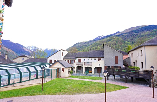 Bielle Apartment | Cocon Biellois: vue Montagnes, Parking & Piscine