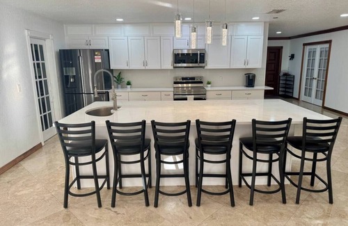 Coconut Creek House | Coconut Creek Poolside Retreat