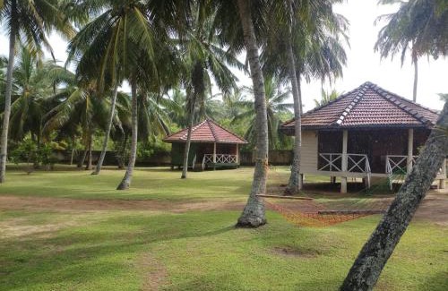 Gurupokuna Bed & Breakfast | Coconut Grove Beach Cabanas