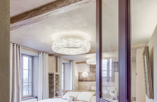 Chatte House | Cocoon suite in a former silk factory A la Galicière