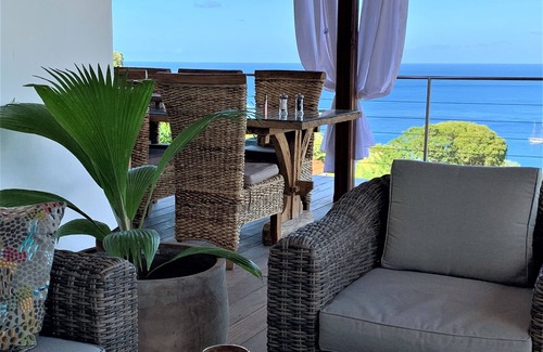 Les Anses-d'Arlets Villa | COCOONING ON THE SEA AT VILLA INDIANA