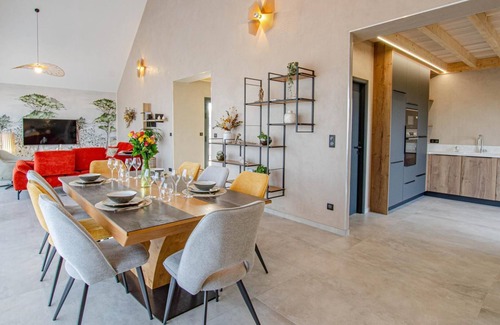 Laubressel House | Coeur au Bois - LAUBRESSEL