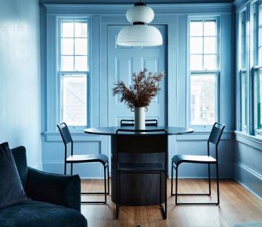 Dwight Apartment | CoHouse New Haven steps to Yale University