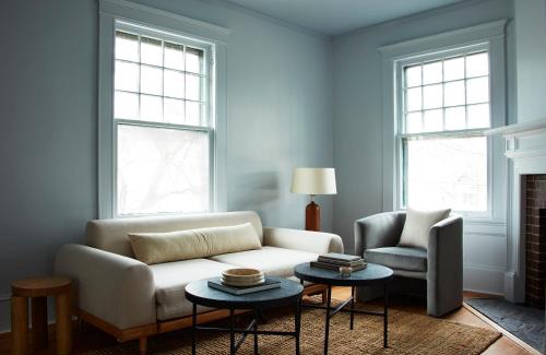 Dwight Apartment | CoHouse New Haven steps to Yale University