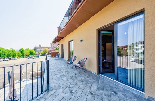 Barolo Apartment | COLBERT HOUSE BAROLO, UNIT 1