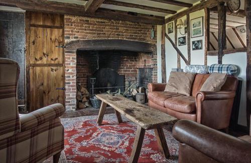 Stone in Oxney Apartment | Coldharbour Cottage