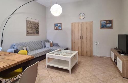 Sfinari House | Colimbos accommodation, 2 min from the beach