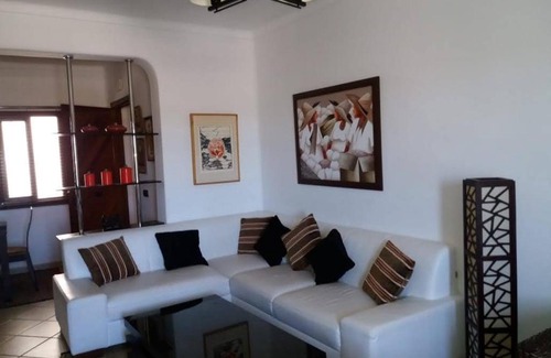 Mallalienne Apartment | Colin smir
