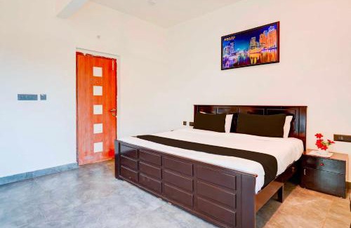 Hoskote Hotel | Collection O Devangothi Railway station Banglore