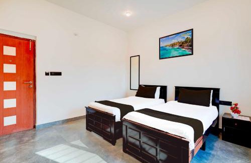 Hoskote Hotel | Collection O Devangothi Railway station Banglore