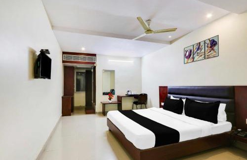 Gudivada Hotel | Collection O Gudivada
