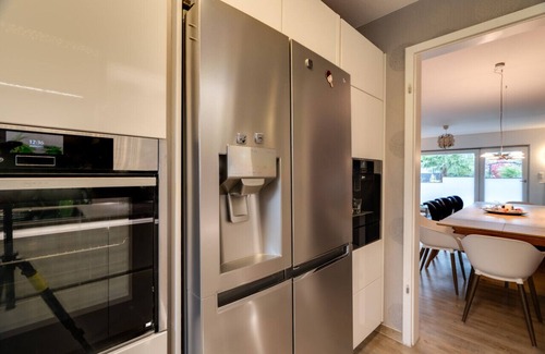 Rhein-Erft-Kreis District House | Cologne-Pulheim Saphierhaus I 180m2