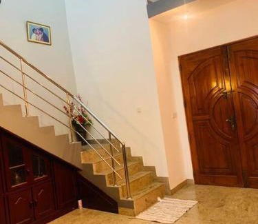 Wellawatta South Apartment | Colombo 6 wellewatte Luxury DuplexFamily apartment