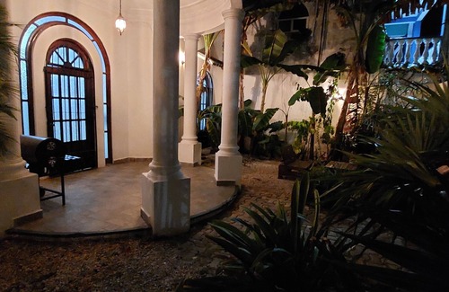 Ejidal House | Colonial house 6 blocks from the sea