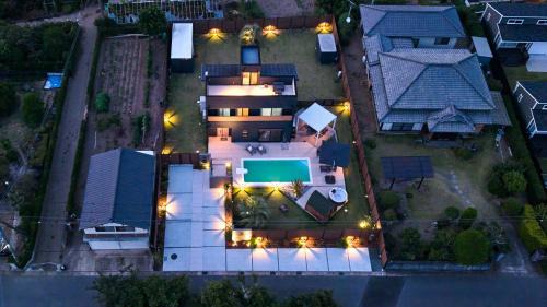 Shirako House | Color Bee Villa 99 海の見える貸別荘,プライベートプール, サウナ, ジャグチ,ドッグラン,BBQ付き