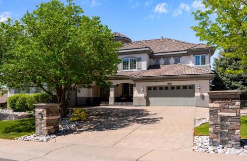 Aurora House | Colorado Lux Peace & Love Top 2 Floors Only