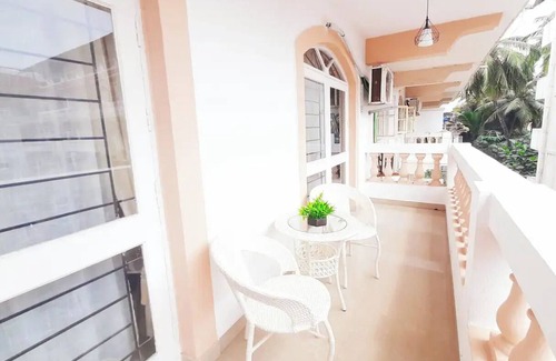 Colva House | Colva Blossom 2BHK with pool, 5 min to Colva Beachnn