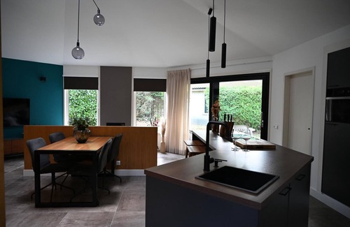 Municipality of Harderwijk House | Come and enjoy the beautiful detached bungalows, fully equipped with a spacious kitchen and cozy fireplace