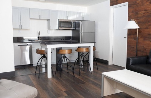 Minden Hotel | Come stay in this 2nd floor 1 bedroom suite in Nevada!