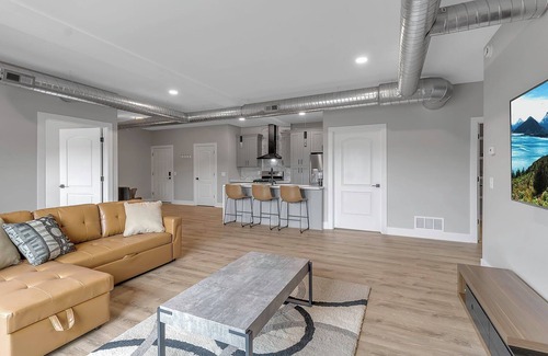 Lancaster Apartment | Come stay with us at our Ultra Modern Loft Apartments @ Cornerstone Plaza !