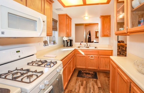 Big Bear Lake House | Comet's Cabin, Sleeps 6, Game Room, WiFi, Pet Friendly