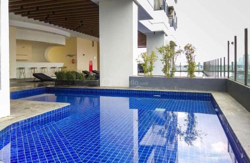 Cipulir Apartment | Comfort 2BR at Kebayoran Icon Apartment By Travelio