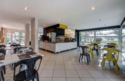 Divonne-les-Bains Hotel | Comfort Aparthotel Divonne L'Orée du Parc