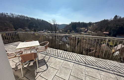 Waischenfeld House | Comfort double room with balcony and sofa bed - GER House