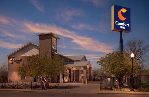 Wheat Ridge Hotel | Comfort Inn Denver West Arvada Station