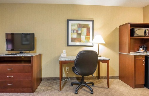 Airdrie Hotel | Comfort Inn & Suites