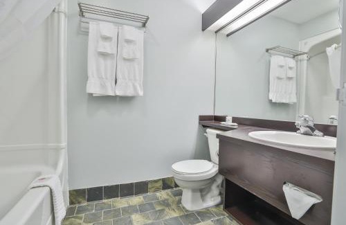 St. Jerome Hotel | Comfort Inn & Suites