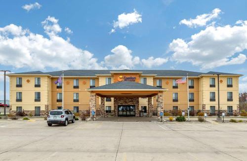 Cedar Rapids Hotel | Comfort Inn & Suites Cedar Rapids North - Collins Road