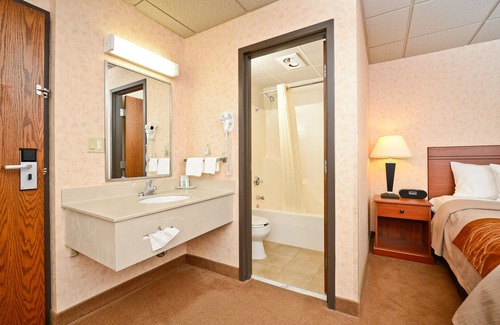 Shelby Hotel | Comfort Inn & Suites Gateway to Glacier National Park