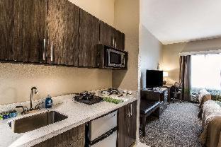 Ira Hotel | Comfort Inn & Suites Snyder