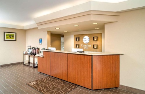Grundy Hotel | Comfort Inn & Suites