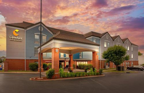 The Gate Hotel | Comfort Inn & Suites