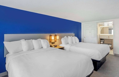 Voorhees Hotel | Comfort Inn & Suites Voorhees/Mt. Laurel